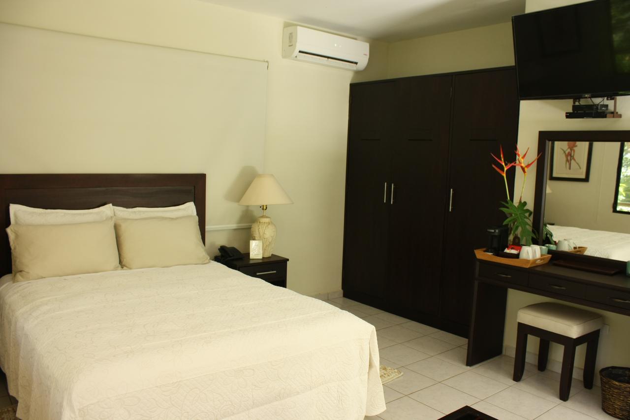 Paraiso Escondido Hotel Villas & Resort Эль-Нисперо Экстерьер фото